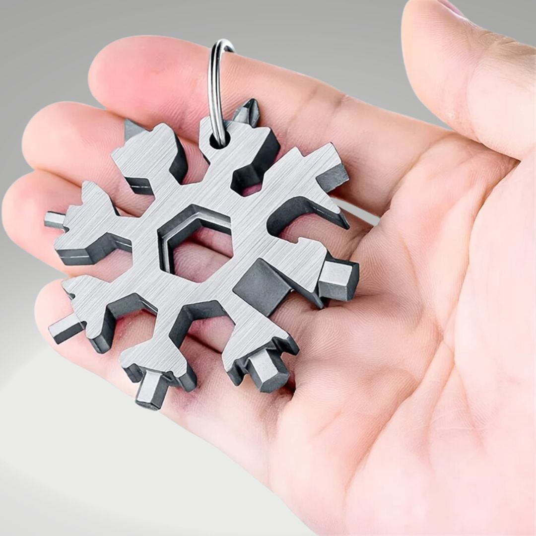 outil-multifonction-main