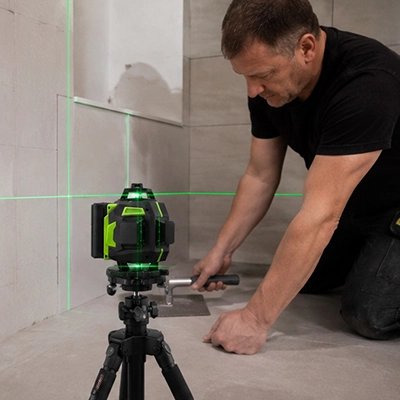 Niveau laser trépied