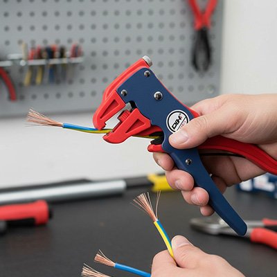 Pince a denuder cable